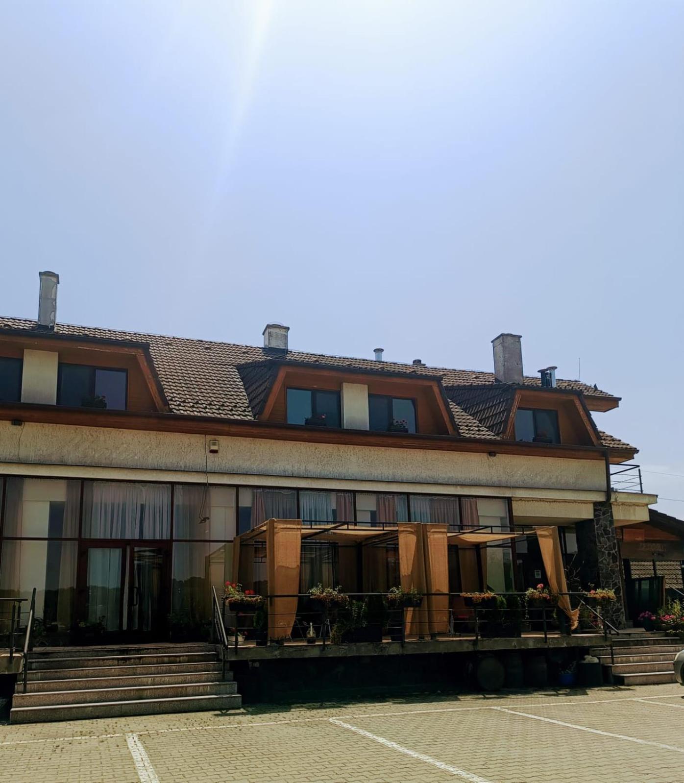 Hotel La Cuib Cristian  Exteriér fotografie